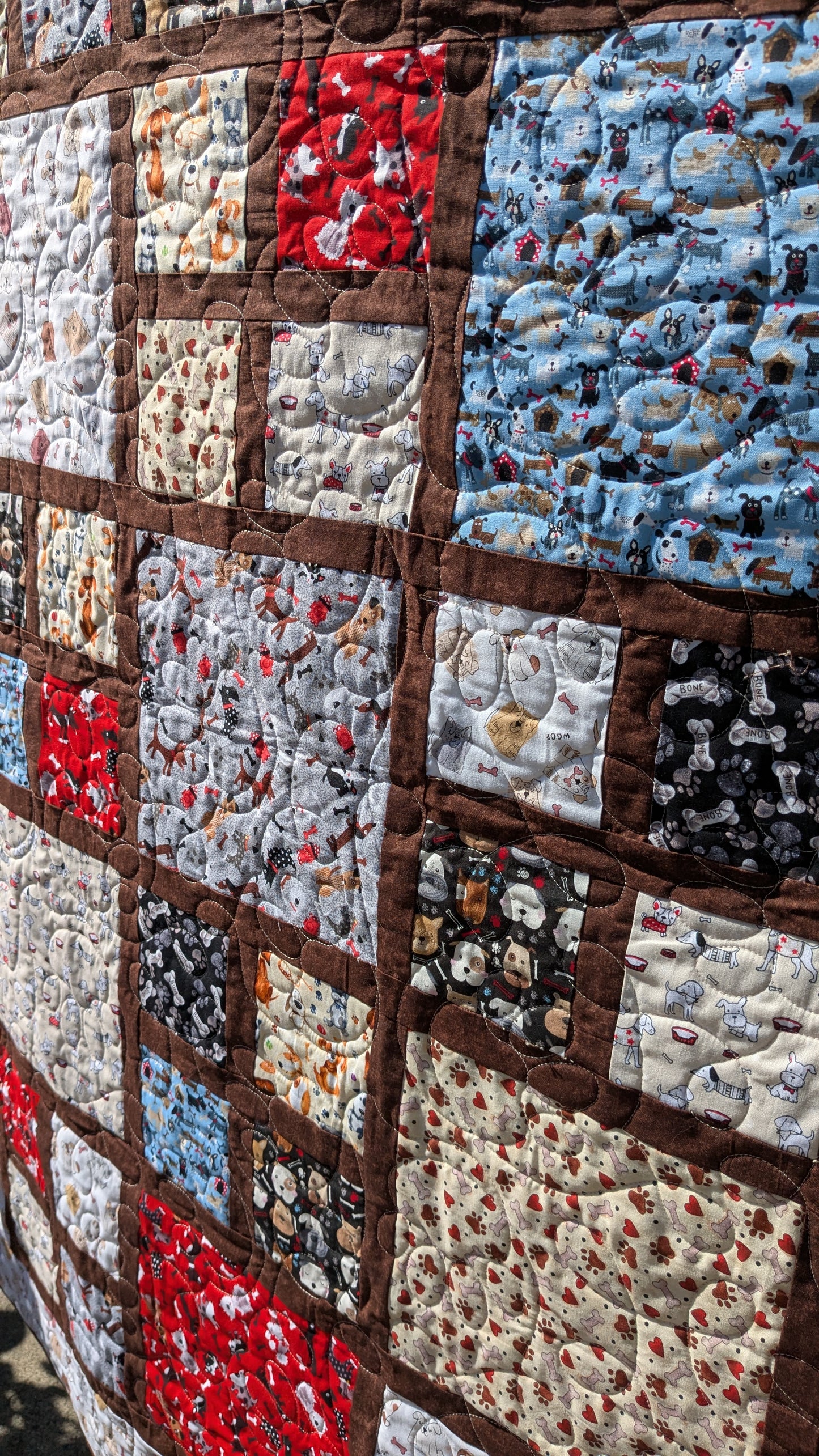 Gray Dog Theme throw quilt