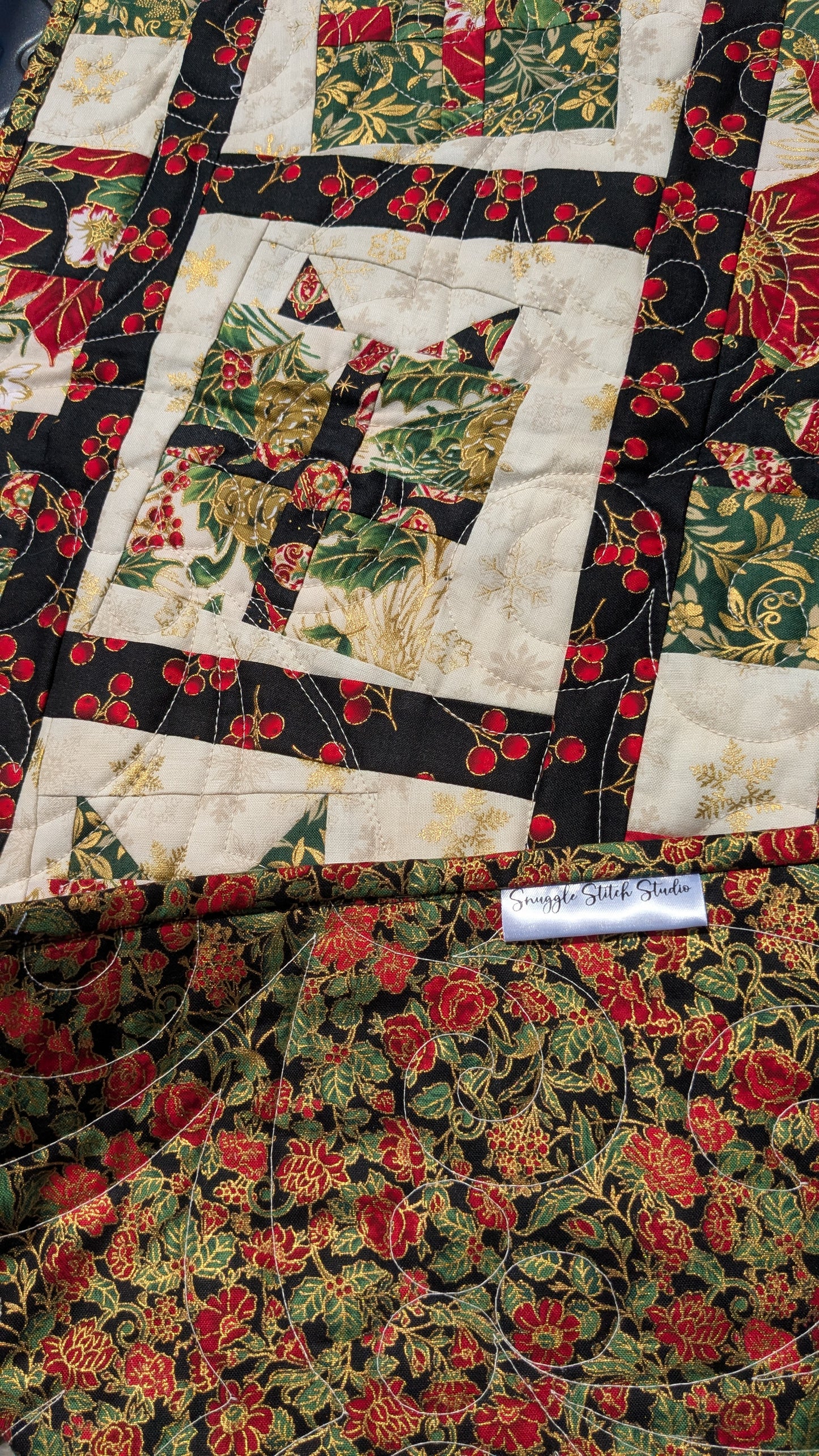 Table runner/Wall hanging - Christmas Presents