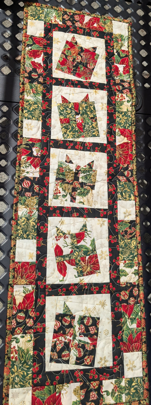 Table runner/Wall hanging - Christmas Presents