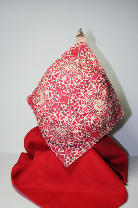 Bowl cozy - red geometric pattern